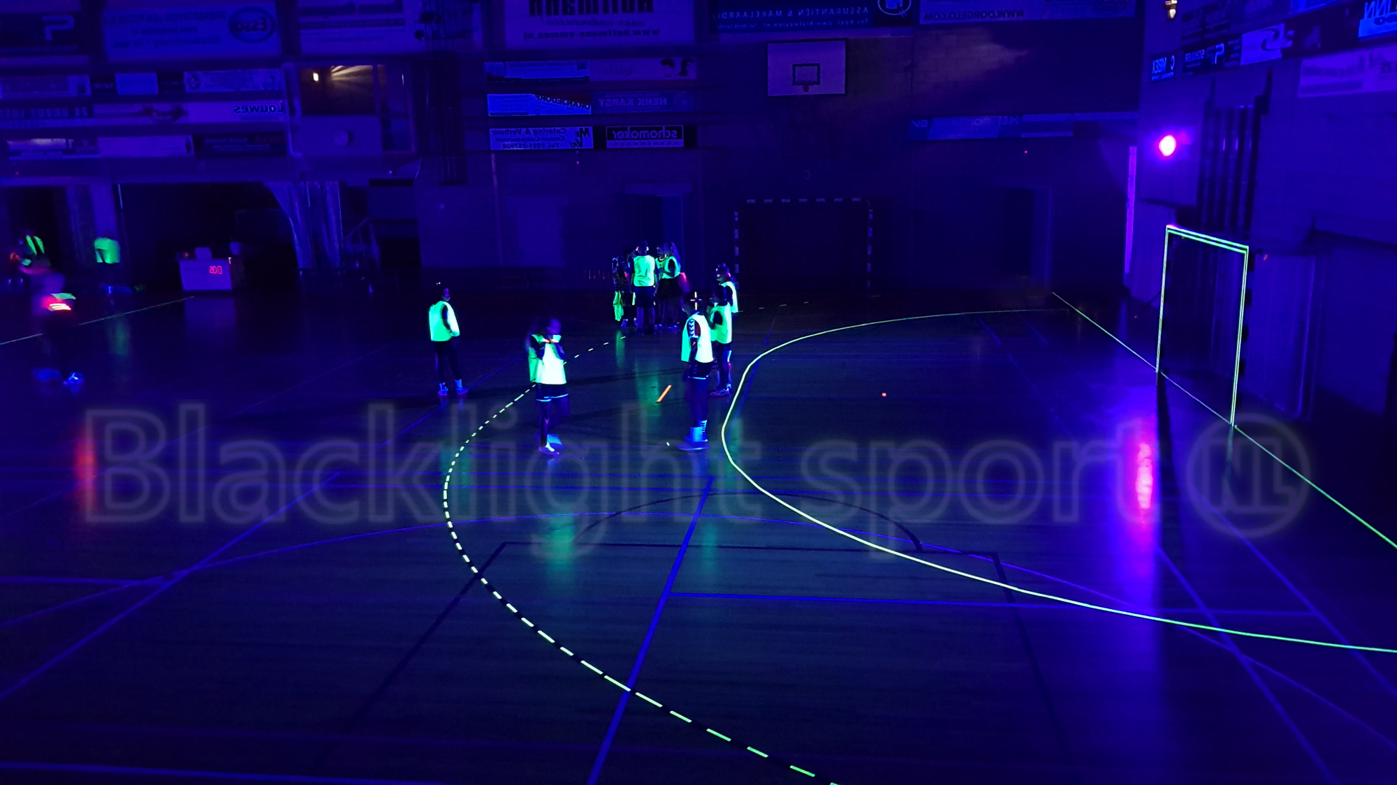 Blacklight handbal glow tape lijnen