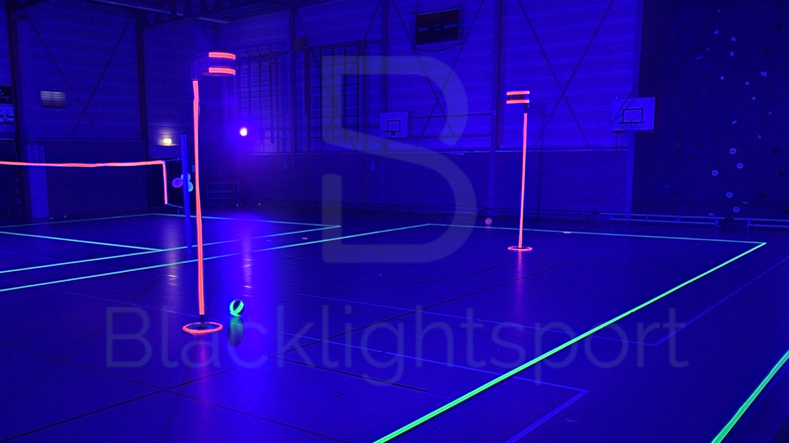 glow in the dark korfbal sporten in blacklight